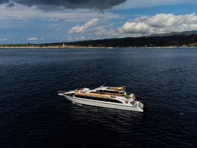 1. El Rey Fast Boat