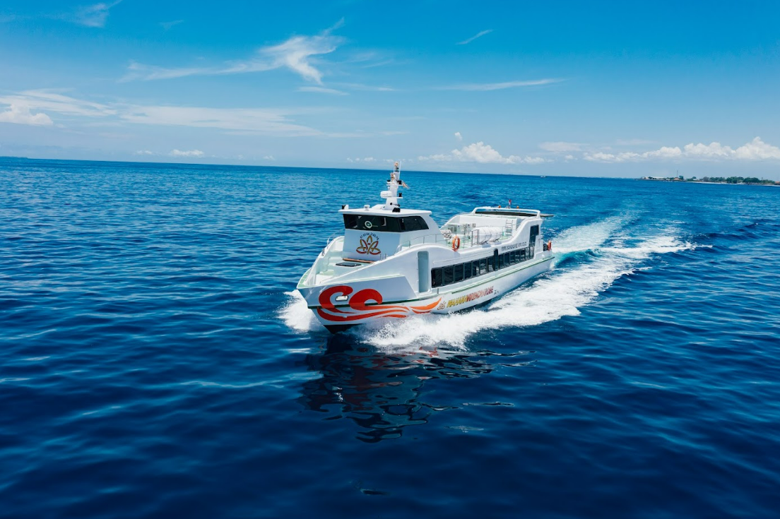 Fast boat bali