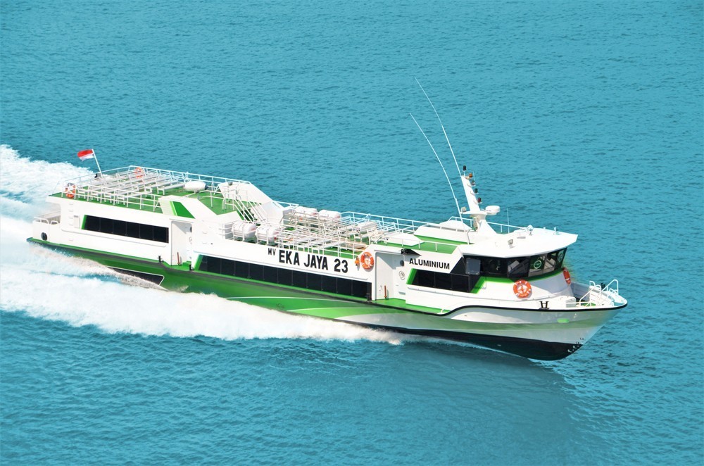 eka Jaya 23 island hopping bali gili